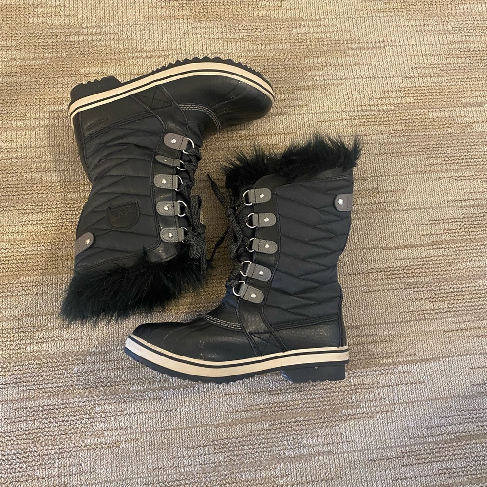 Sorel Joan of Arctic Winter Boots Women’s Size  6
